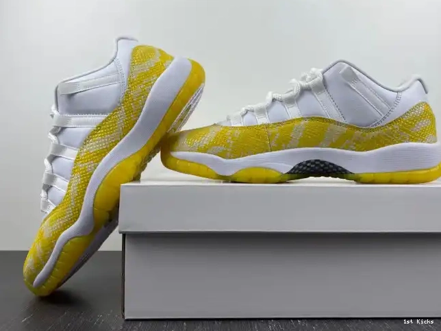 1st Kicks Jordan WMNS Low Air AH7860-107 Yellow 11 Snakeskin 0531